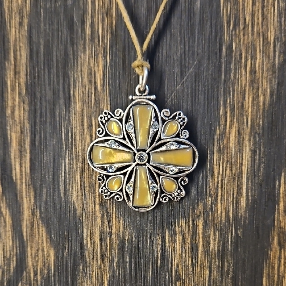 Ventage Celtic Silver and Yellow Pendant On A Adjustable Necklace